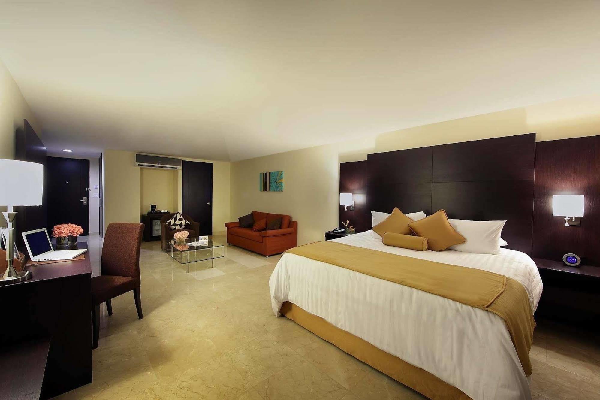 Wyndham Garden Ciudad de Panamá Exterior foto